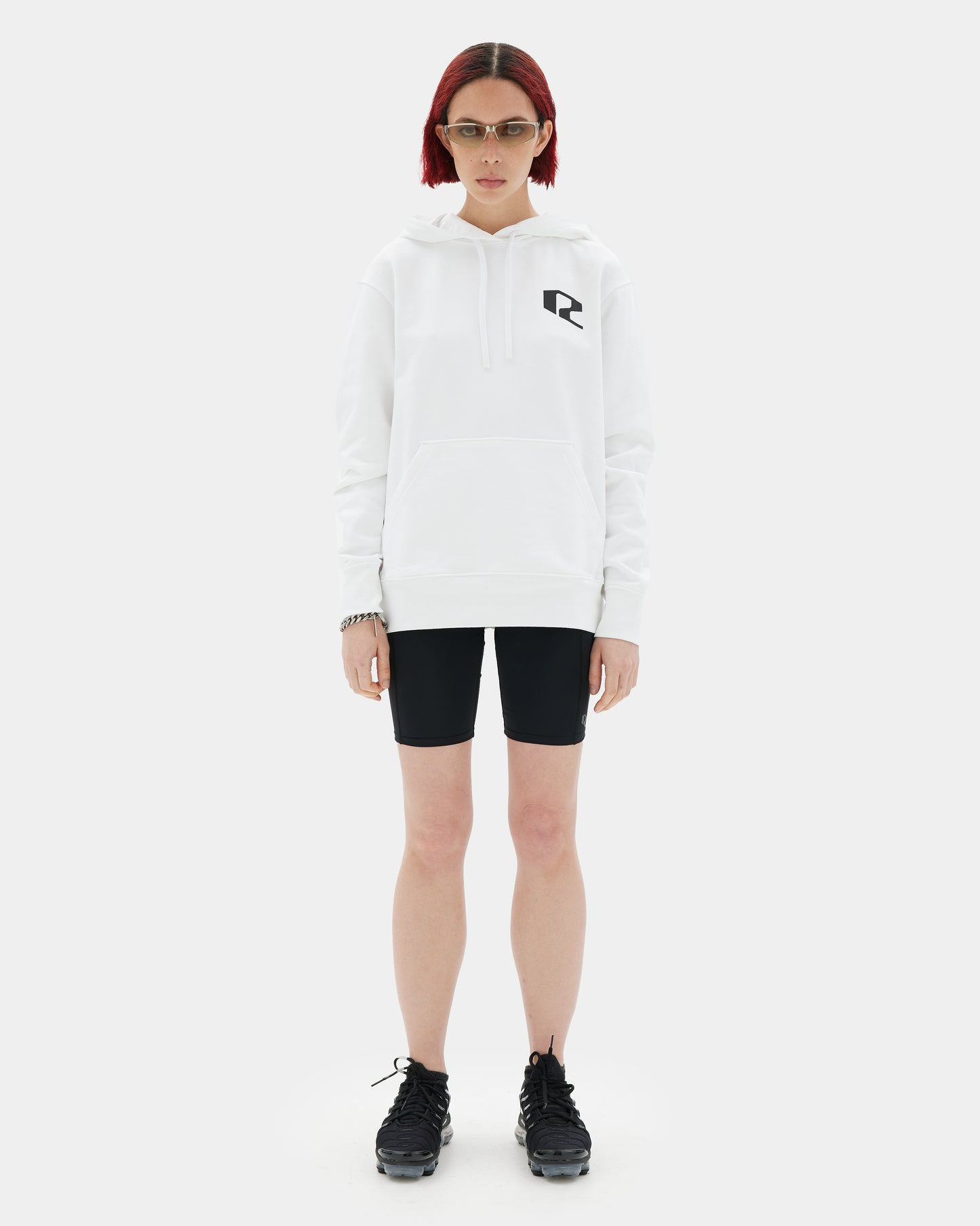 IDRIYS HOODIE White on woman front
